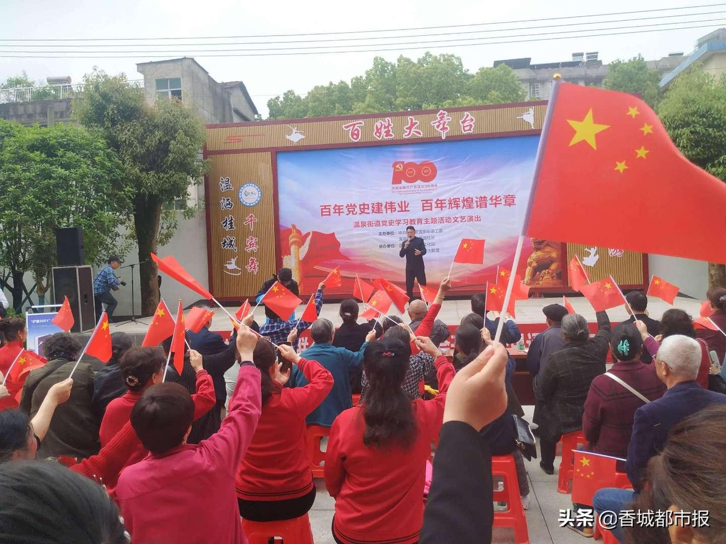 广西某学校一家长因反对凑钱给老师送礼被逼退群，给教师送礼的红线在哪里？